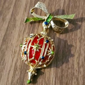 Vintage Christmas Ornament Pin